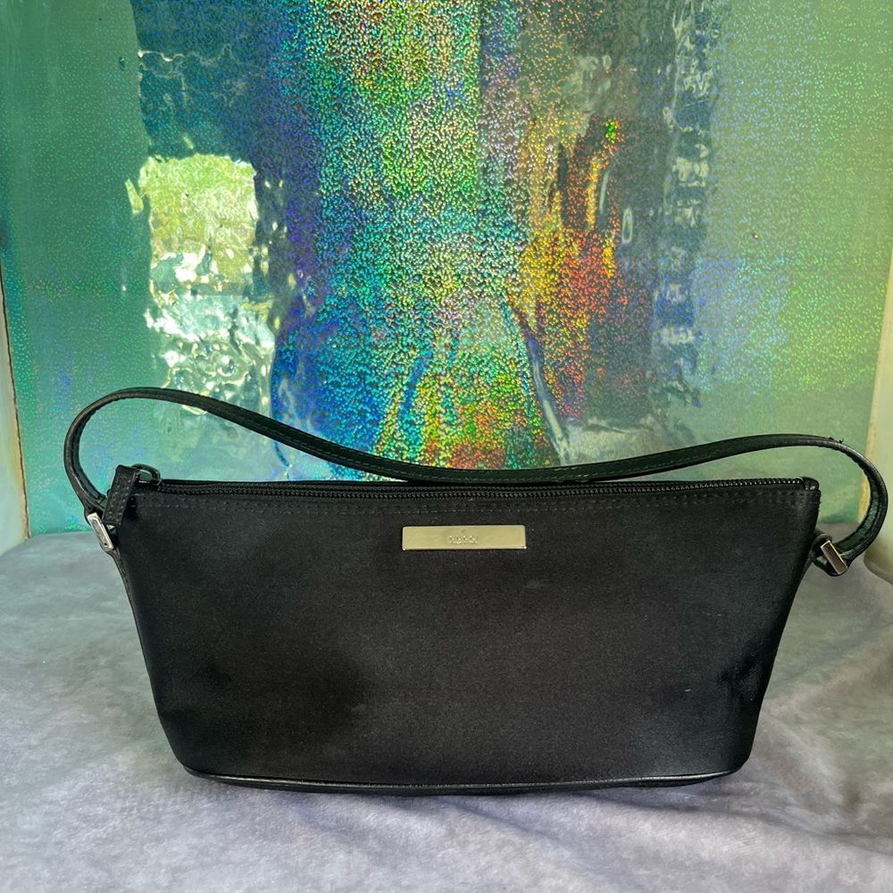 #7 Gucci Nylon Boat Pochette Top Handle s70